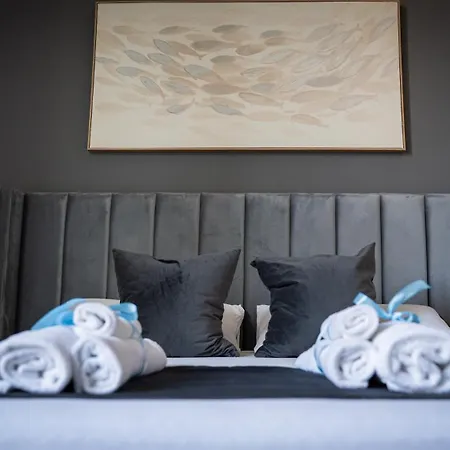 Celeste Rooms - Boutique B&B With Breakfast Near Via Etnea-2